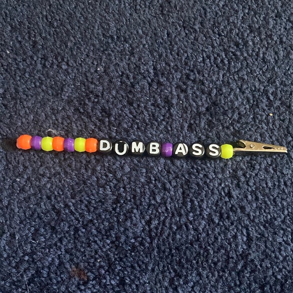 Roach clip - Picture 1 of 1